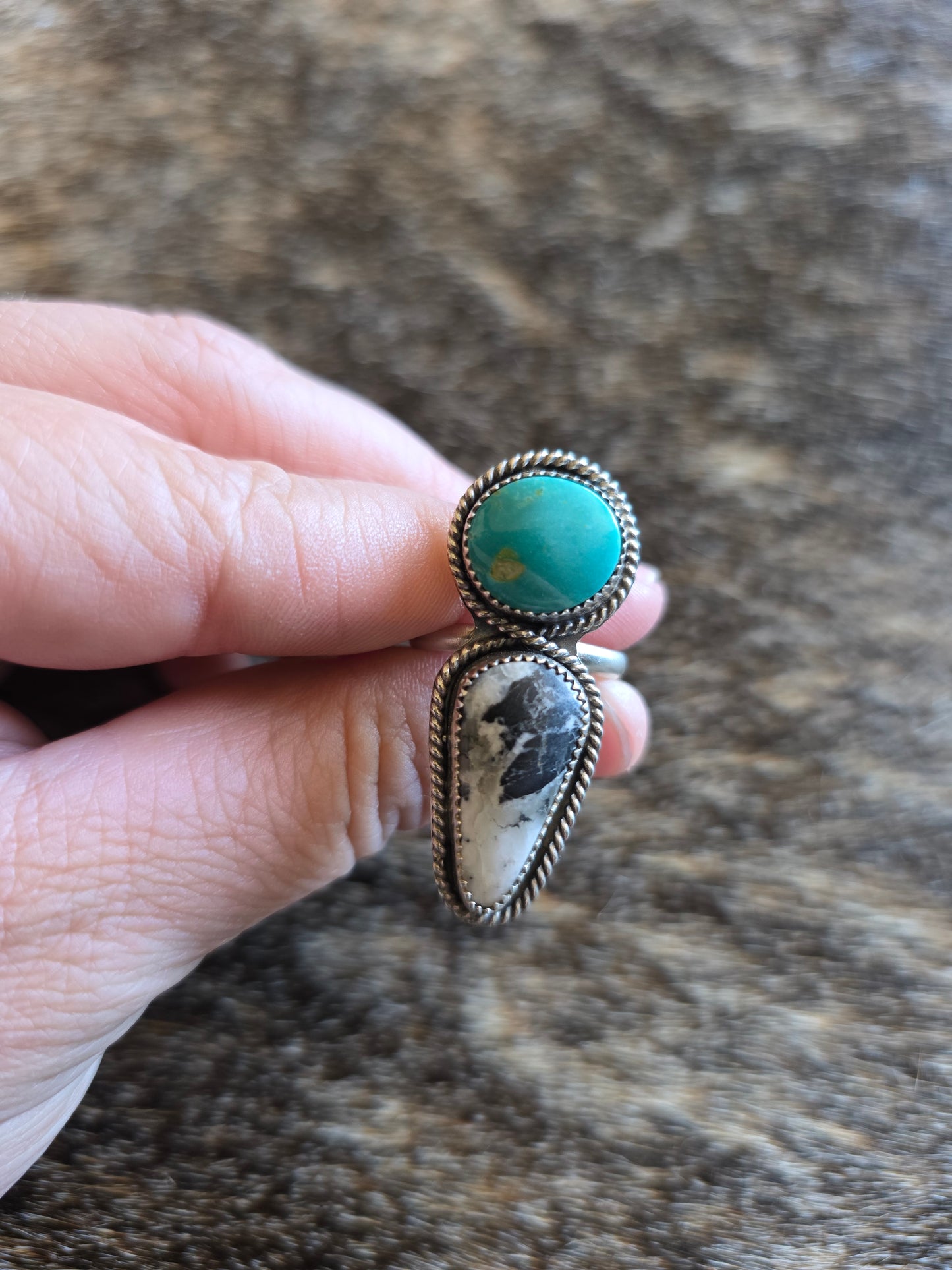 8.5 Kingman & Whote Buffalo Ring